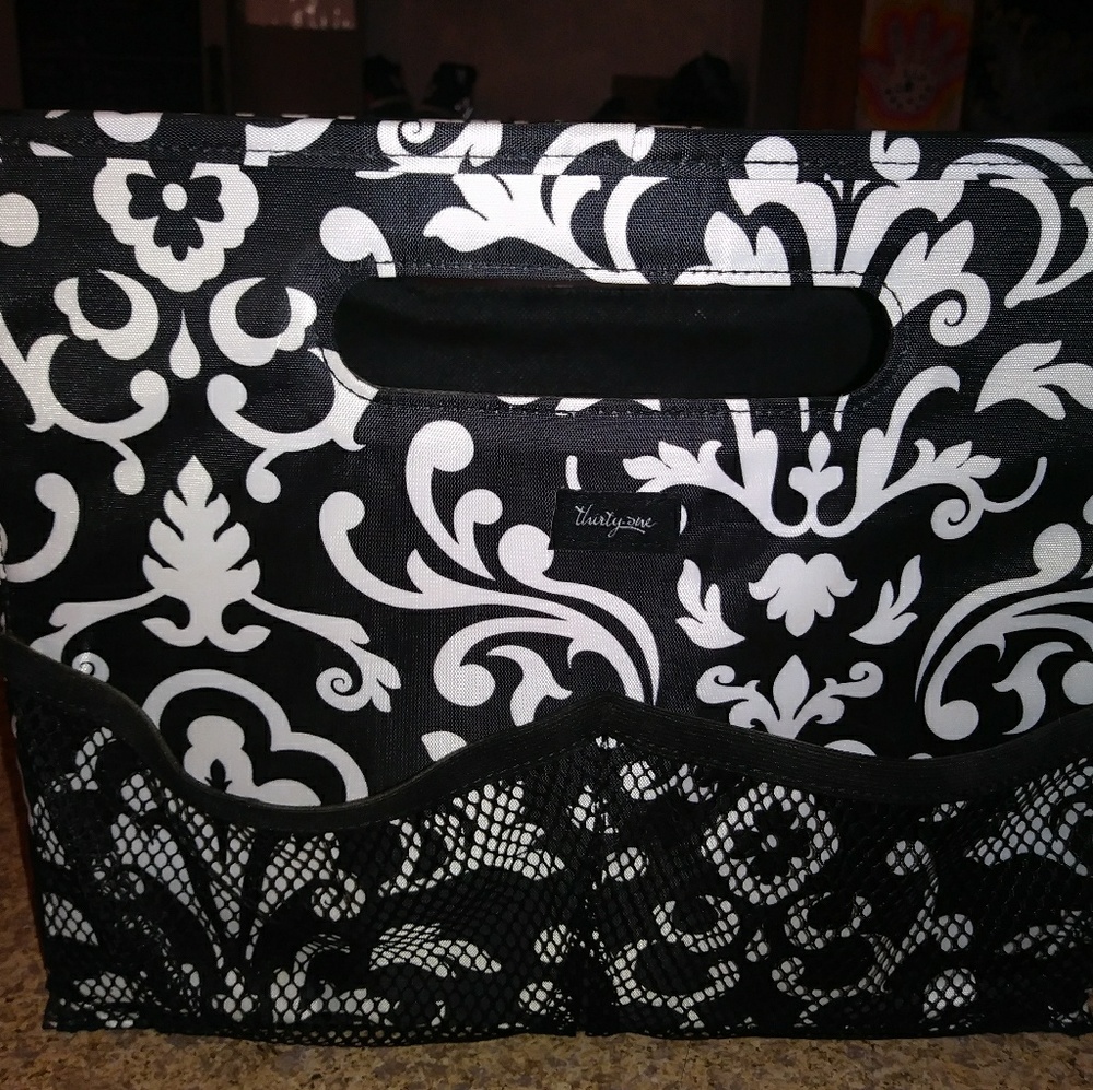 Thirtyone file and fold